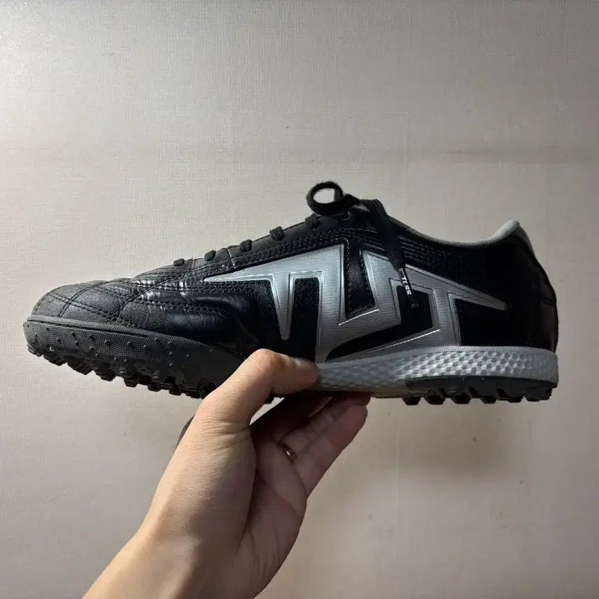 [SOLD OUT] [270] TLSS 택티션 라이트 프로 TF 풋살화