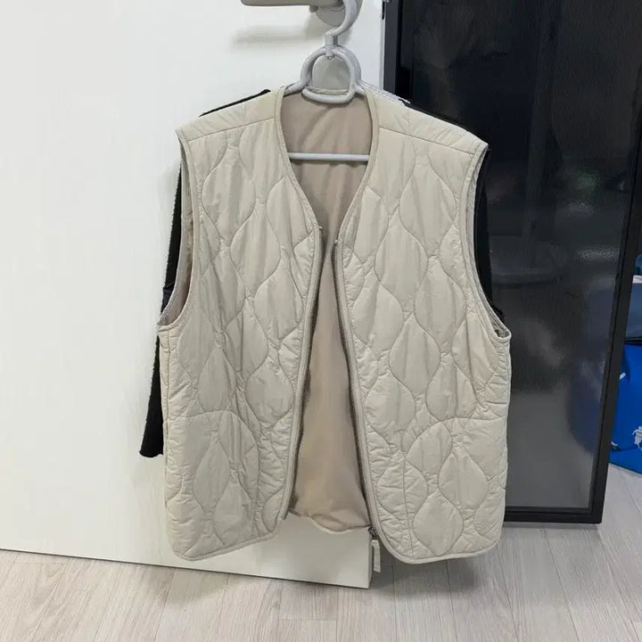 [BUNJANG] GU Ivory Quilted Vest / GU 아이보리 퀼팅 조끼