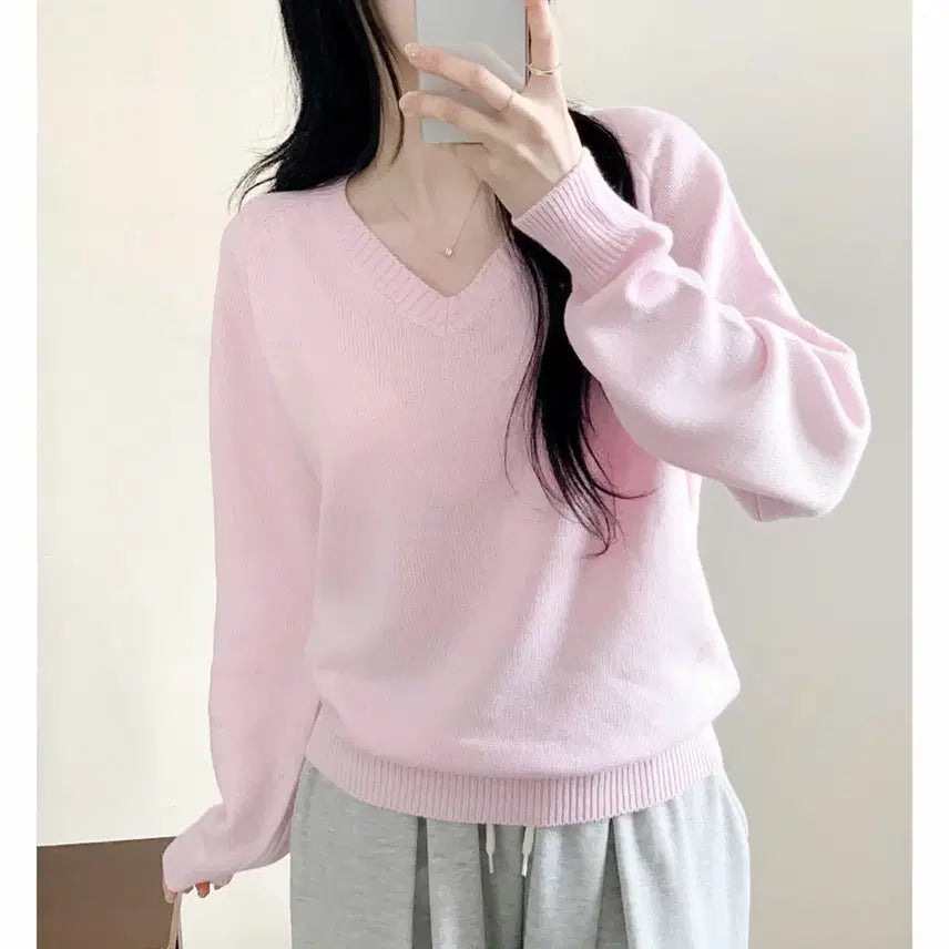 [BUNJANG] V-Neck Loose Fit Long Sleeve Knit / 브이넥 루즈핏 긴팔 니트 새상품