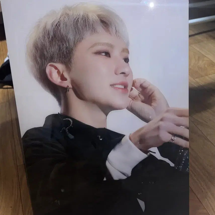 [BUNJANG] SEVENTEEN HOSHI Unofficial A3 Photo Frame / 세븐틴 호시 비공굿 액자 A3 양도