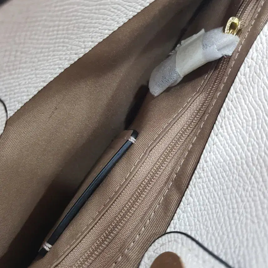 [BUNJANG] Coach Beige Black Tote Shoulder Bag / 코치 베이지 블랙 숄더백 토트백