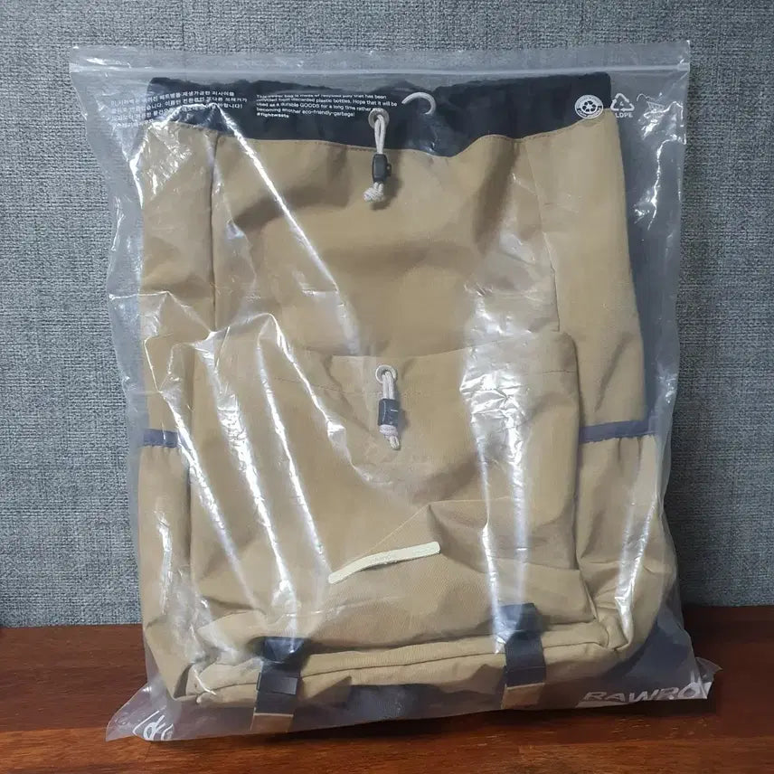 [SOLD OUT] 로우로우 스트링 백팩 750 베이지