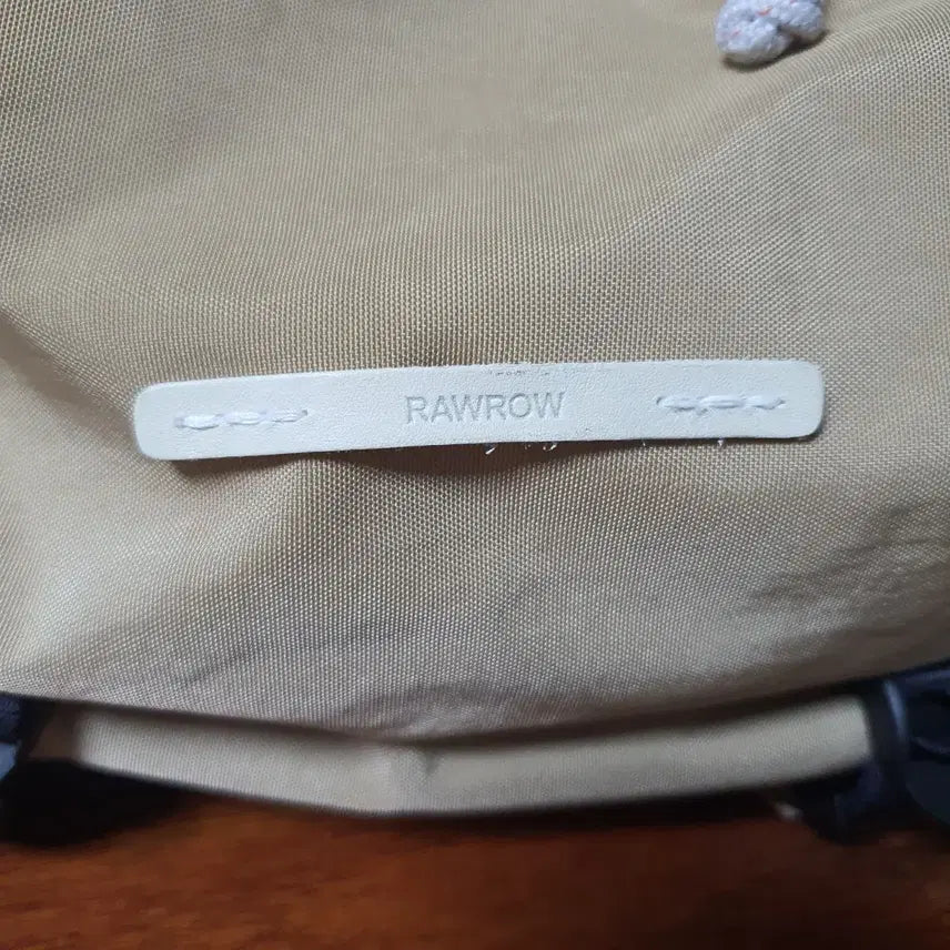[SOLD OUT] 로우로우 스트링 백팩 750 베이지