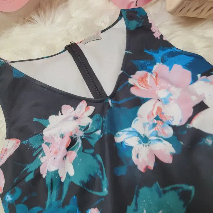 [BUNJANG] Floral Sleeveless Midi Dress / 플라워 패턴 민소매 원피스