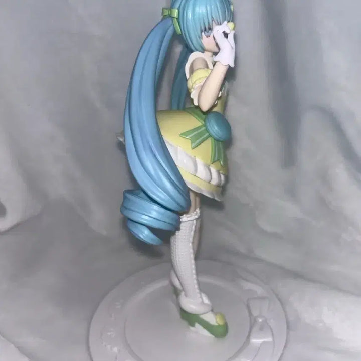 [BUNJANG] Hatsune Miku FuRyu Macaron Figure / 하츠네미쿠 후류 마카롱 피규어