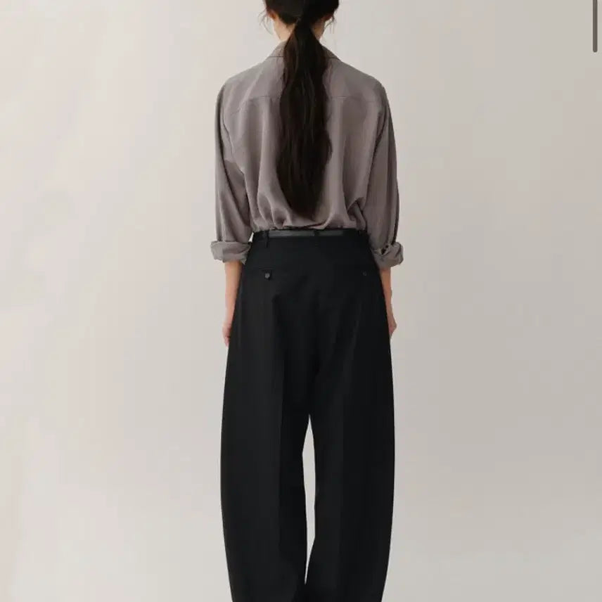 [BUNJANG] Kindersalmon Draped Casa Top Blouse (Slate) - Size M / 킨더살몬 드레이프 카사 탑 블라우스 (슬래이트) M