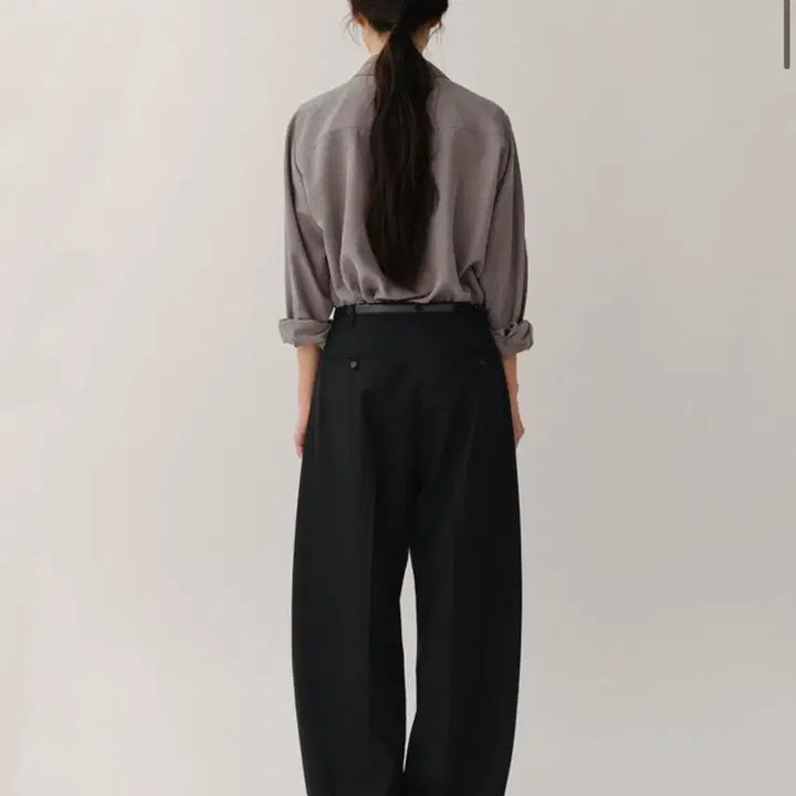 [BUNJANG] Kindersalmon Draped Casa Top Blouse (Slate) - Size M / 킨더살몬 드레이프 카사 탑 블라우스 (슬래이트) M
