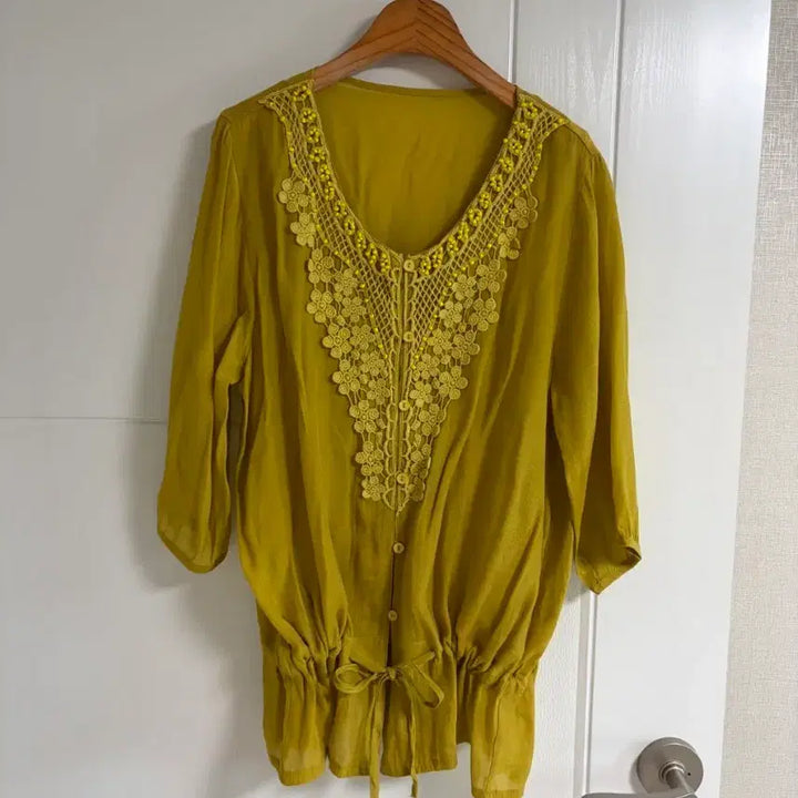 [BUNJANG] Vintage Mustard Floral Lace Blouse / (일본 수입 빈티지)블라우스 티셔츠 머스타드 꽃 레이스 레이온 M-L