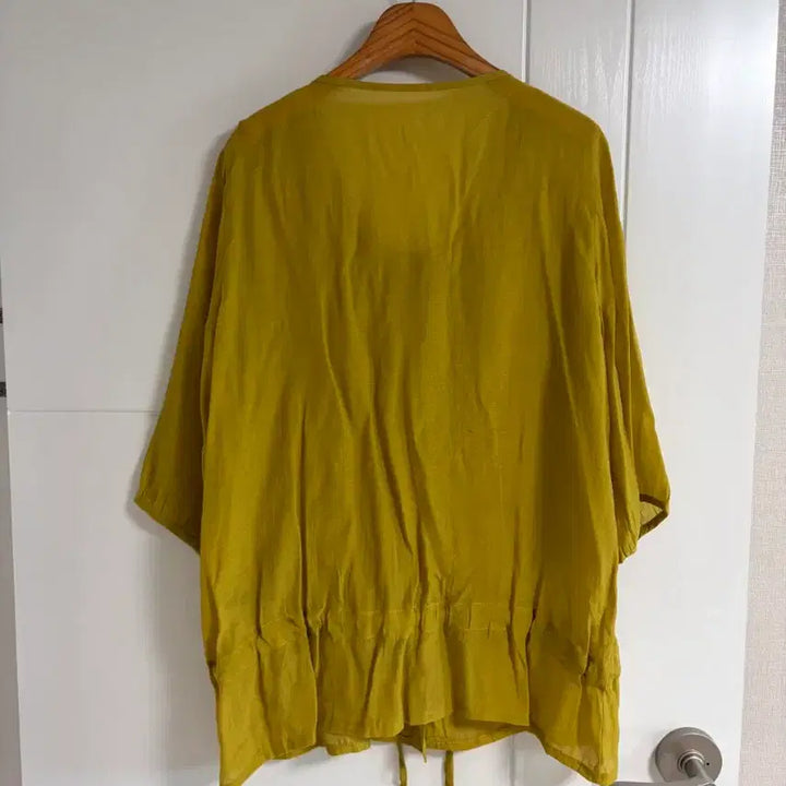 [BUNJANG] Vintage Mustard Floral Lace Blouse / (일본 수입 빈티지)블라우스 티셔츠 머스타드 꽃 레이스 레이온 M-L