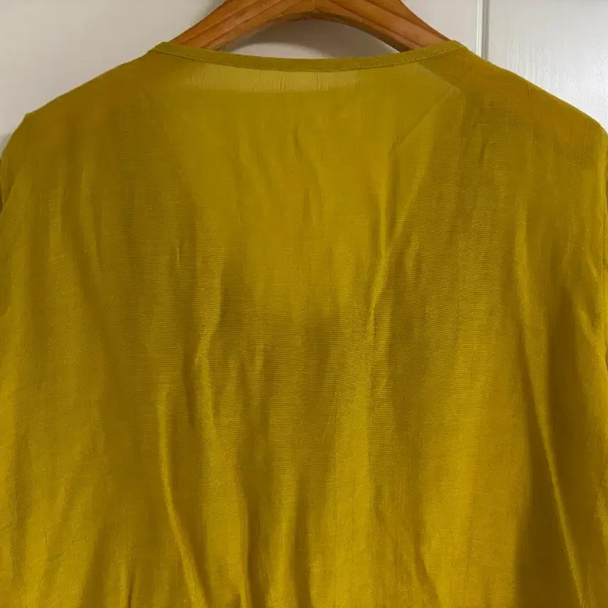 [BUNJANG] Vintage Mustard Floral Lace Blouse / (일본 수입 빈티지)블라우스 티셔츠 머스타드 꽃 레이스 레이온 M-L