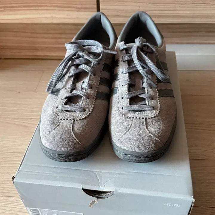 [BUNJANG] Adidas Stadt Grey Sneakers / 아디다스 슈타트 그레이