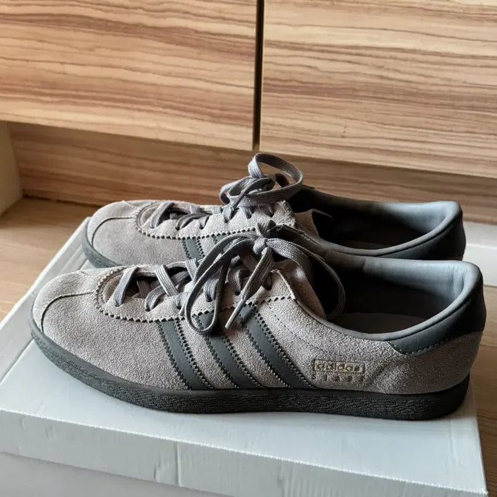[BUNJANG] Adidas Stadt Grey Sneakers / 아디다스 슈타트 그레이