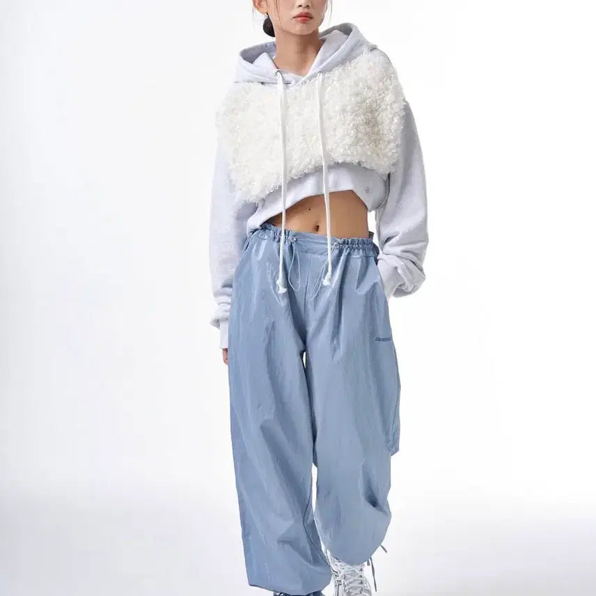 [BUNJANG] CherryQuiry Faux Fur Cropped Hoodie / 체리퀴리 퍼 크롭 후드티