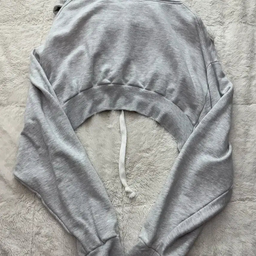 [BUNJANG] CherryQuiry Faux Fur Cropped Hoodie / 체리퀴리 퍼 크롭 후드티