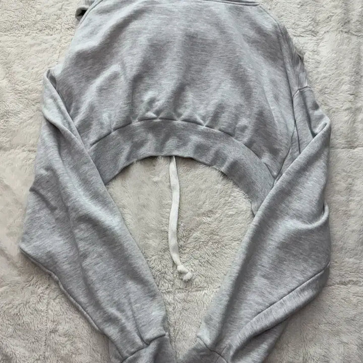 [BUNJANG] CherryQuiry Faux Fur Cropped Hoodie / 체리퀴리 퍼 크롭 후드티