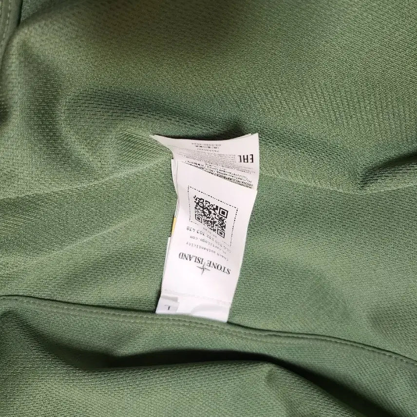 [BUNJANG] Stone Island Soft Shell Jacket / 스톤아일랜드 소프트숼 라지