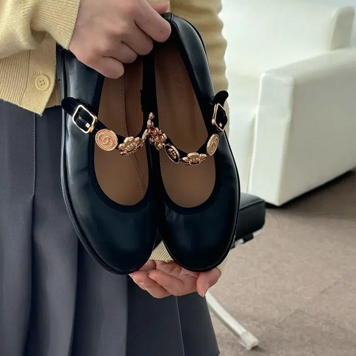[BUNJANG] Black Embellished Strap Flat Shoes 5025 / (25,35,40,45,50,55)블랙 장식 스트랩 플랫슈즈 5025