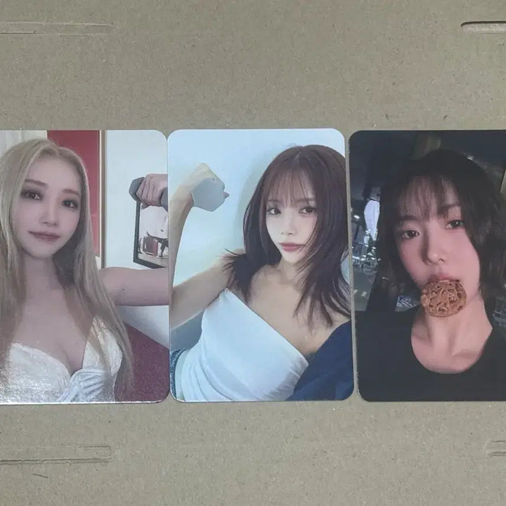 [BUNJANG] UAU Soundwave POB Photocard / UAU 사운드웨이브 미공포
