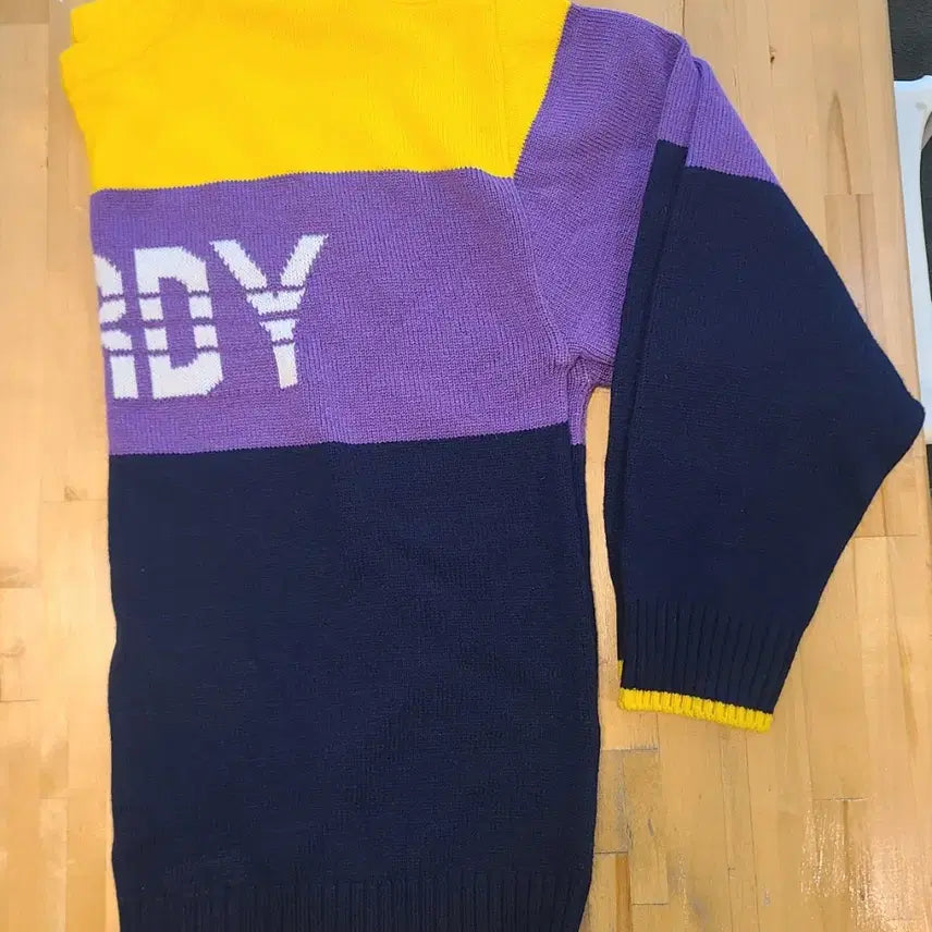 [BUNJANG] Nerdy Sweater / 널디 스웨터