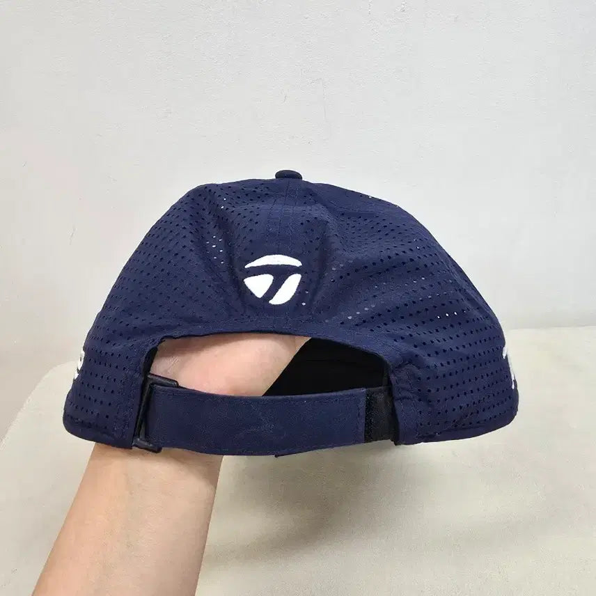 [SOLD OUT] 테일러메이드 기능성 캡모자