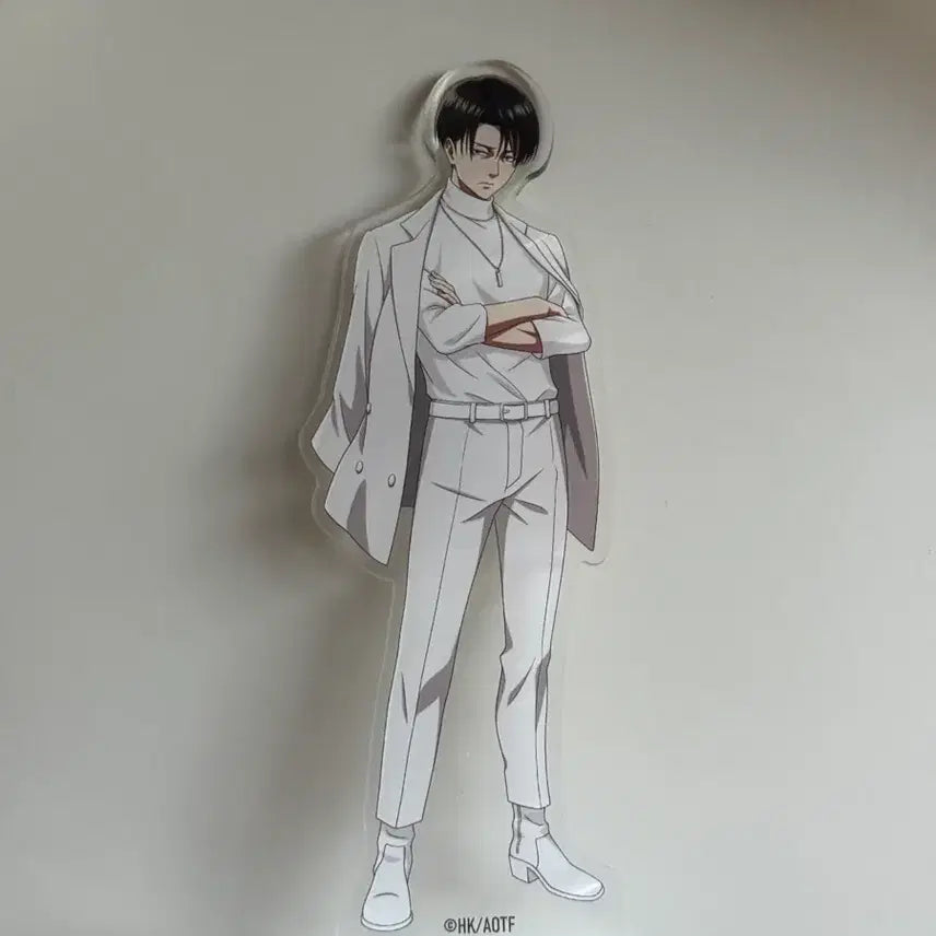 [BUNJANG] Attack on Titan Levi Acrylic Stand White Coordination / 진격의 거인 리바이 아크릴 스탠드 화이트 코디