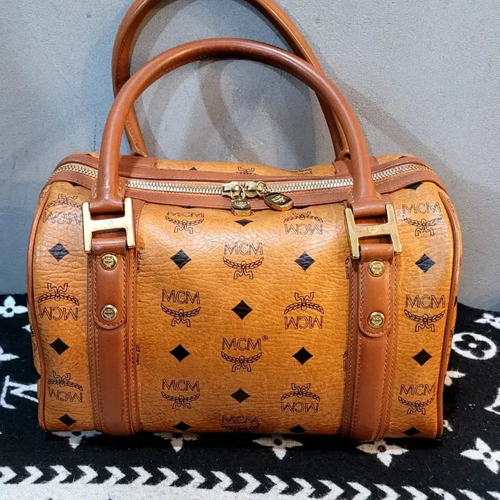 [BUNJANG] MCM Visetos Cognac Boston Tote Bag / 정품 MCM 비세토스 꼬냑 보스턴 토트백