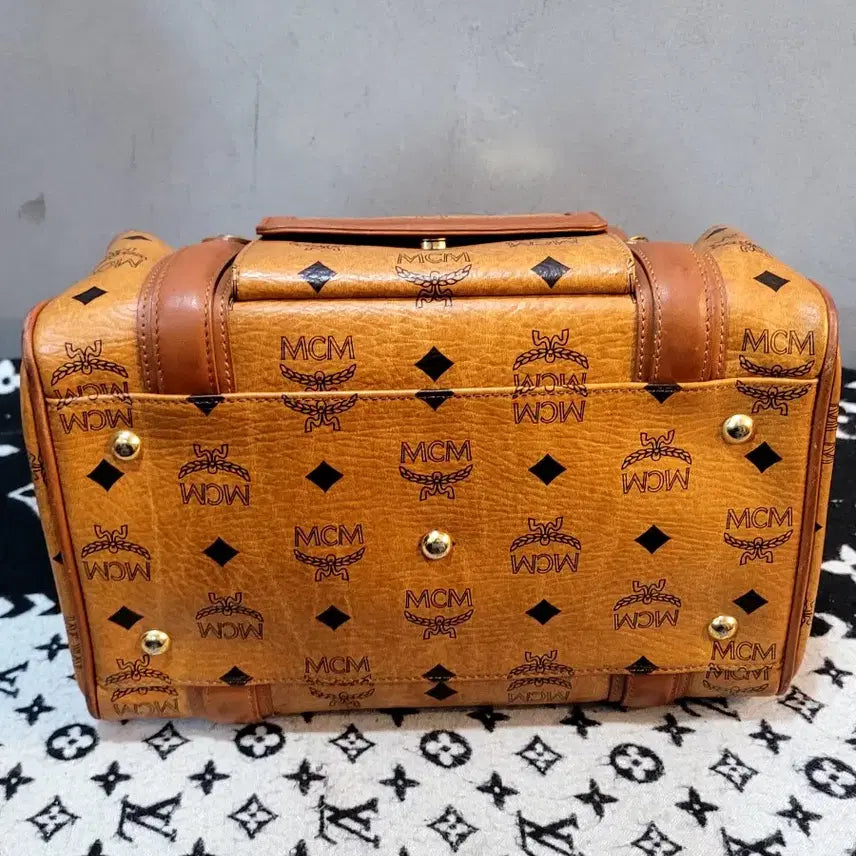 [BUNJANG] MCM Visetos Cognac Boston Tote Bag / 정품 MCM 비세토스 꼬냑 보스턴 토트백