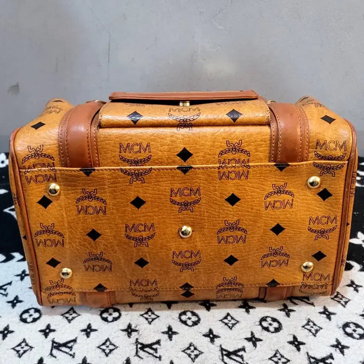 [BUNJANG] MCM Visetos Cognac Boston Tote Bag / 정품 MCM 비세토스 꼬냑 보스턴 토트백
