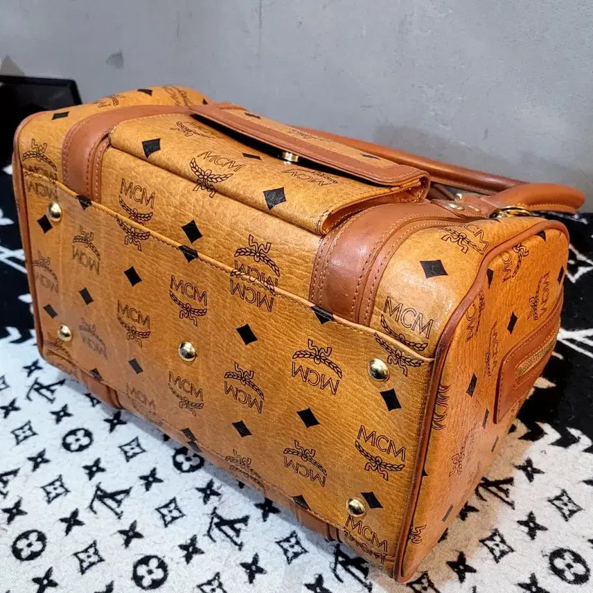 [BUNJANG] MCM Visetos Cognac Boston Tote Bag / 정품 MCM 비세토스 꼬냑 보스턴 토트백