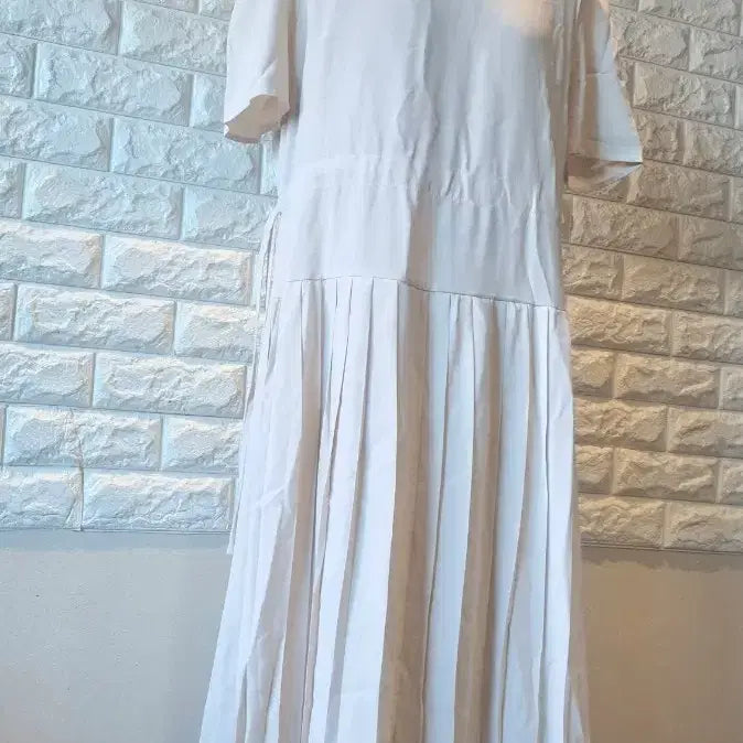 [BUNJANG] Ivory Pleated Long Dress / 아이보리 플리츠 롱 원피스(새상품)