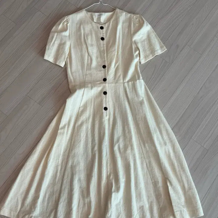 [BUNJANG] Ivory Linen Long Dress / 아이보리 린넨 롱 원피스