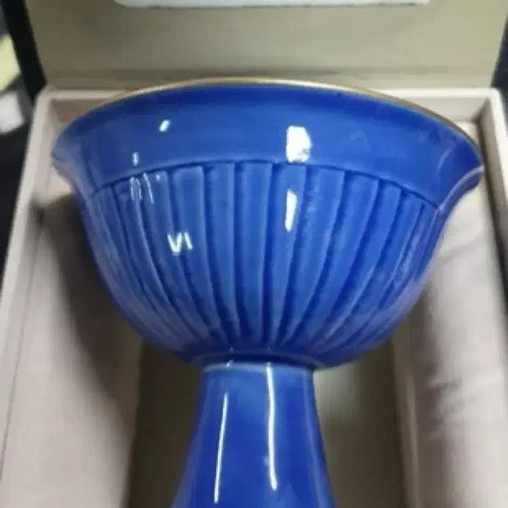 [BUNJANG] Daemyeong Seondeok Reign Celadon Goryeobae Horse-Riding Cup Chinese Porcelain / 대명선덕년제 청유 금테 마상배 중국도자기 골동품 고미술품 수집품