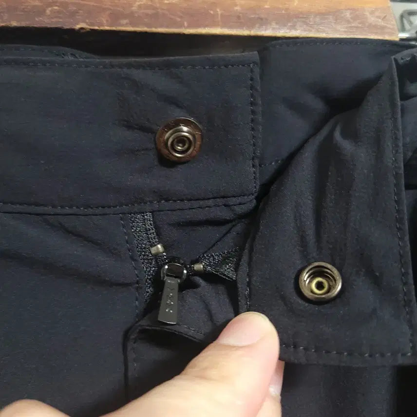 [BUNJANG] The North Face Black Functional Cargo Shorts / (34) 노스페이스 블랙 기능성 카고 반바지 등산복 운동복