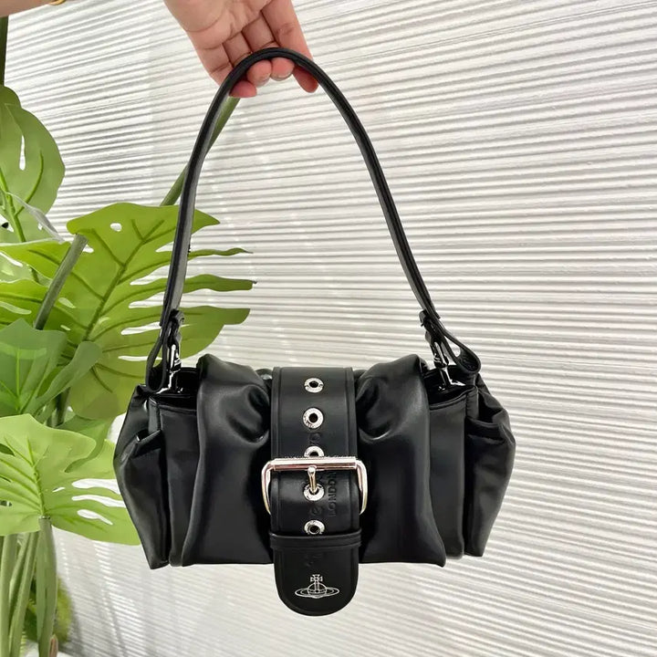 [BUNJANG] Vivienne Westwood Lambskin Clutch Bag Black / 비비안웨스트우드 클러치백 블랙 양가죽