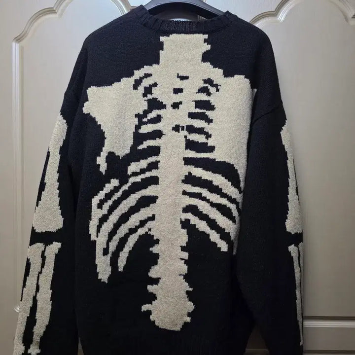 [BUNJANG] Capital Wool Bone Knit Sweater / 캐피탈 울 본 니트 1사이즈 판매