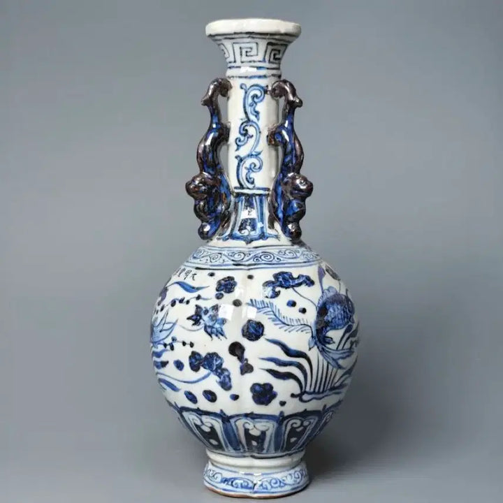[BUNJANG] Daemyeong Seondeok Year Blue-White Twin Dragon Vase Chinese Porcelain Antique Art Collectible / 대명선덕년제 청화 어조문 쌍룡이 병 중국도자기 골동품 고미술품 수집품