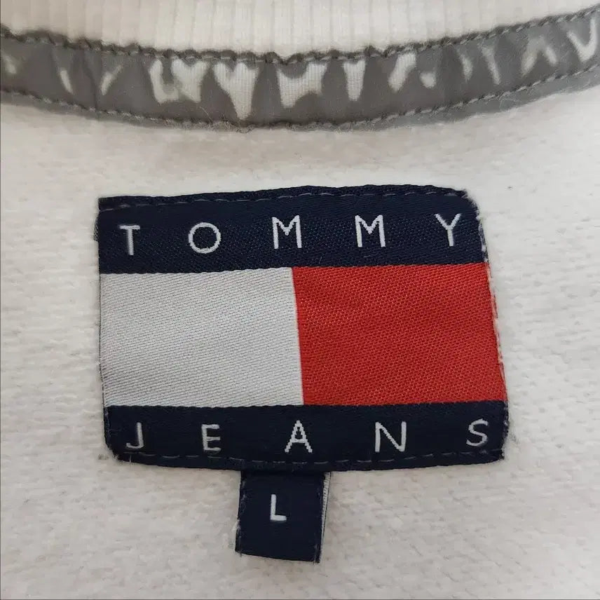 [BUNJANG] Tommy Hilfiger Flag Embroidery Fleece Sweatshirt / [정품] 타미진스 플래그 자수 기모 맨투맨 화이트 L