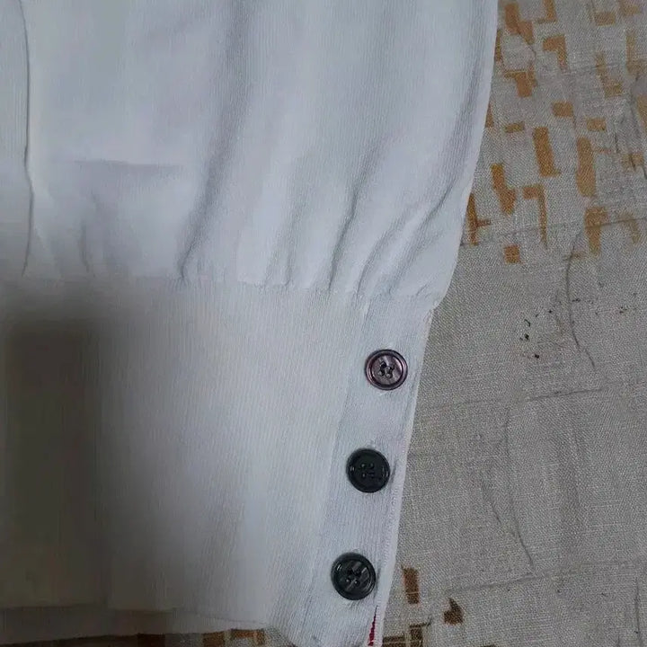 [BUNJANG] Thom Browne Tri-Stripe White Short Sleeve T-shirt / 톰*라운st 삼선 화이트 반팔 티셔츠 S