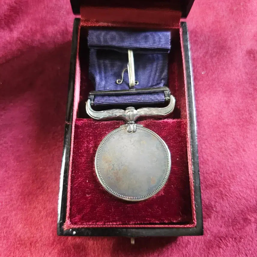 [BUNJANG] Japanese Purple Ribbon Medal / 일본 자수포장. (훈장)