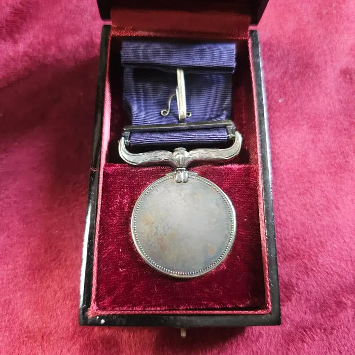[BUNJANG] Japanese Purple Ribbon Medal / 일본 자수포장. (훈장)