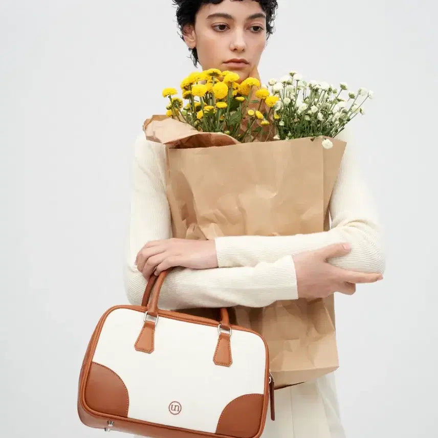 [BUNJANG] UNTIDY Bowling Bag Brown / [새제품] UNTIDY 언타이디 볼링백 Bowling bag