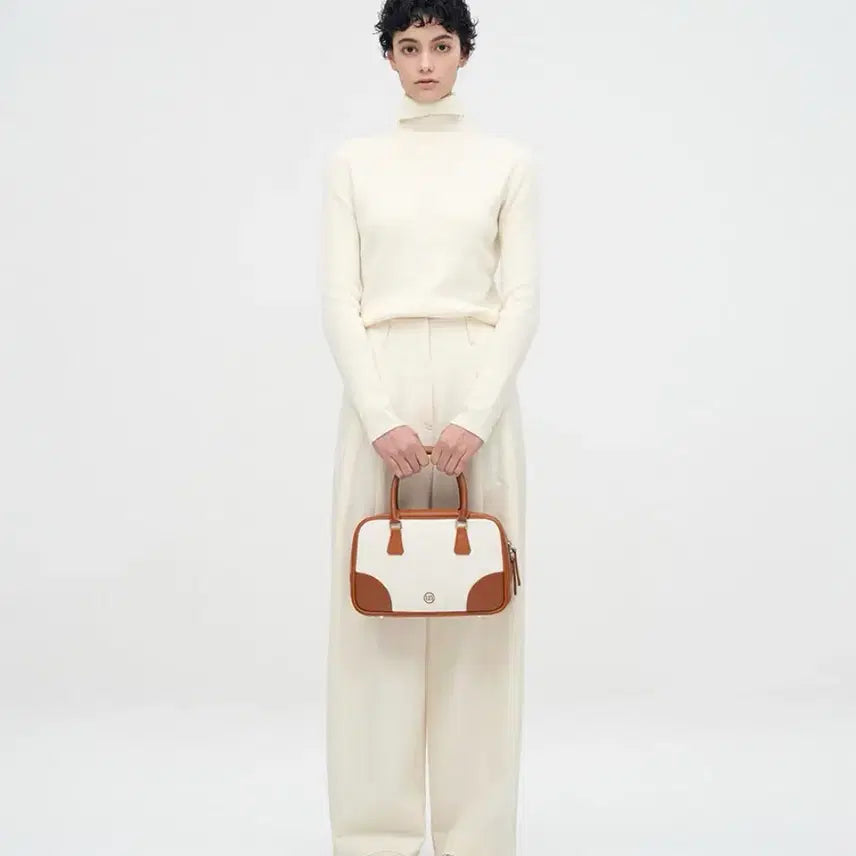 [BUNJANG] UNTIDY Bowling Bag Brown / [새제품] UNTIDY 언타이디 볼링백 Bowling bag