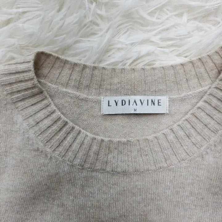 [BUNJANG] LYDIAVINE Beige Cashmere Knit Sweater M / LYDIAVINE 베이지 라운드넥  캐시미어 니트 M