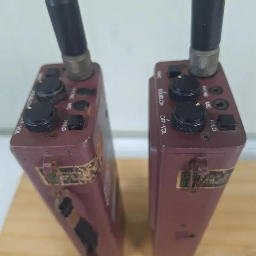 [BUNJANG] Yo San Life Transceiver Set of 2 / 근대사 수집 자료 옛날 민속품 요산 생활 무전기 2대
