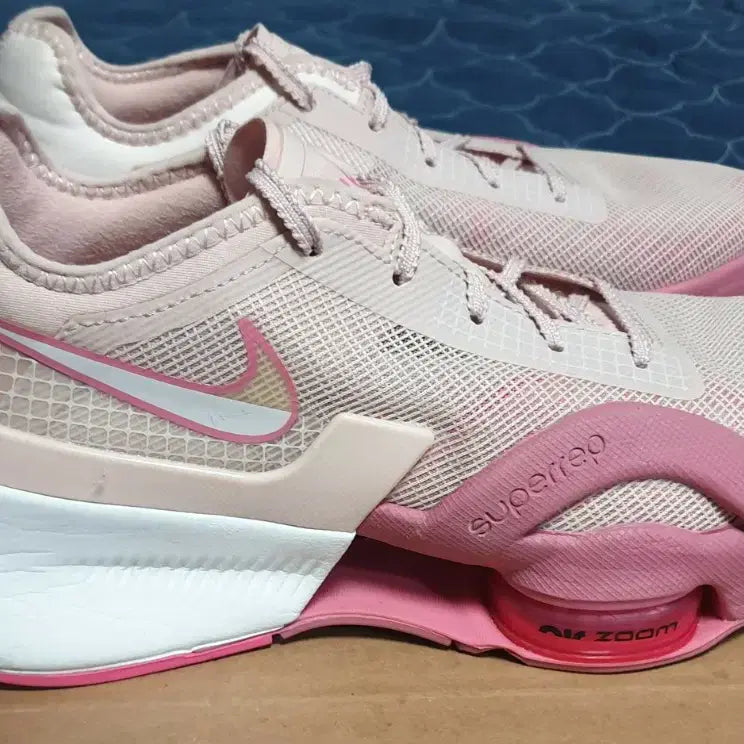 [BUNJANG] Nike Air Zoom SuperRep 3 Lightweight Mesh Running Shoes Peach Pink (245) / 나이키 에어줌 슈퍼랩3 경량매쉬 런닝화 피치 핑크 (245)