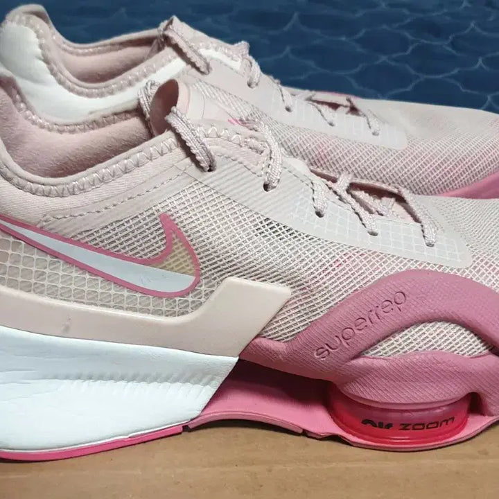 [BUNJANG] Nike Air Zoom SuperRep 3 Lightweight Mesh Running Shoes Peach Pink (245) / 나이키 에어줌 슈퍼랩3 경량매쉬 런닝화 피치 핑크 (245)