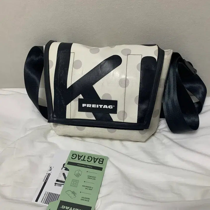 [SOLD OUT] 프라이탁 라씨 땡땡이_실사용5회미만_25만원
