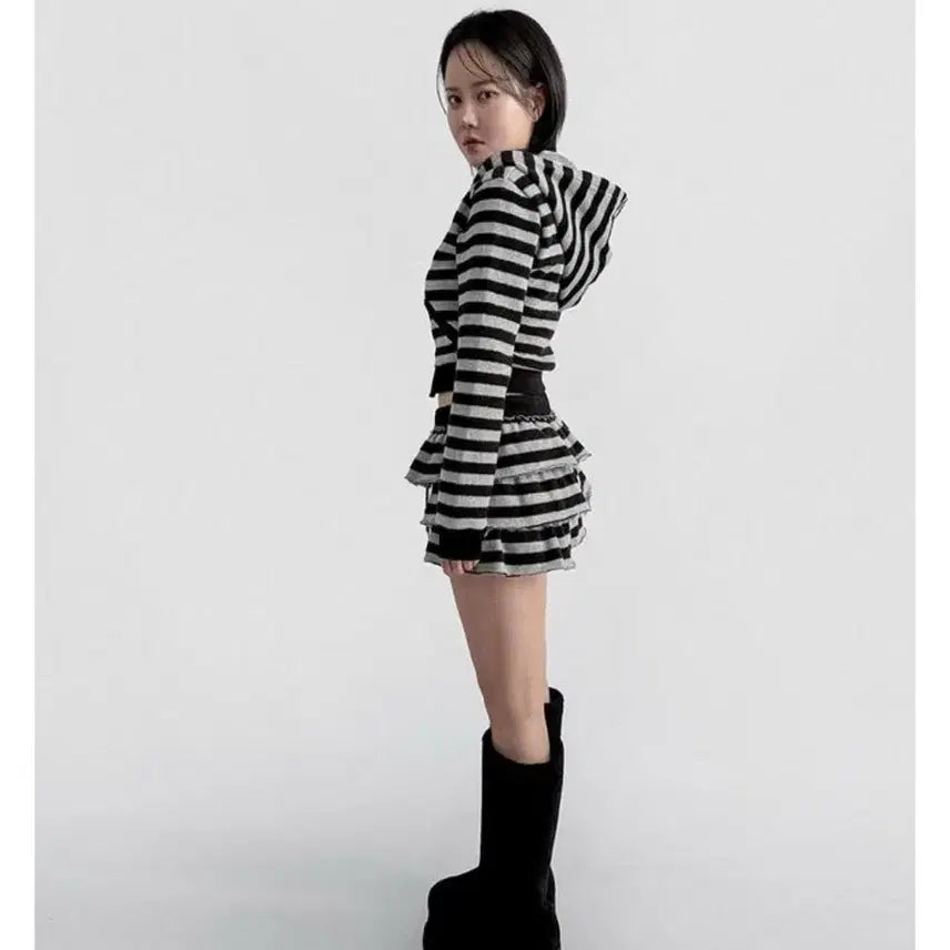 [BUNJANG] Striped Ruffle Skirt Pants and Hooded Zip-up Set / 스트라이프 캉캉 치마바지 후드집업 셋업