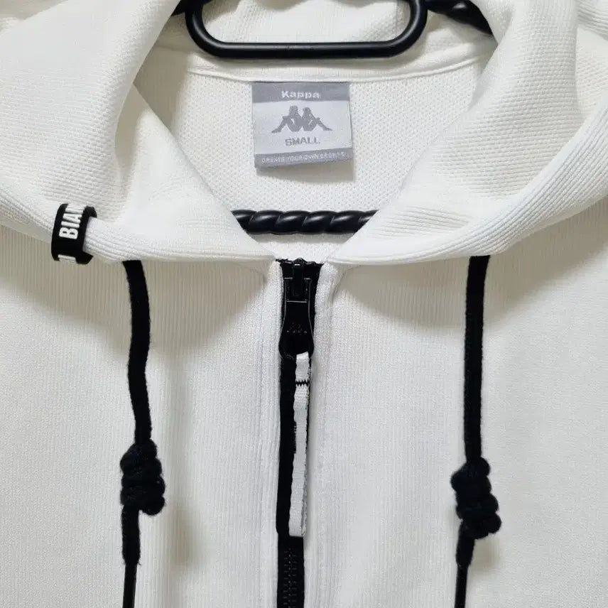 [BUNJANG] KAPPA Long Hooded Zip-Up Jumper White S / 카파 롱후드집업점퍼. 화이트. S