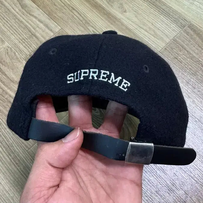 [BUNJANG] Supreme S Logo 6-Panel Cap Black / 슈프림 울 S 로고 6-패널 캡 블랙 - 15FW